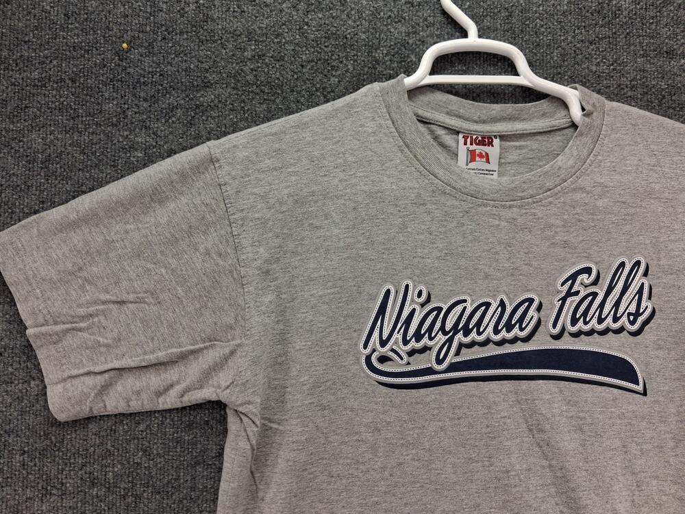 Vintage Niagara Falls T Shirt Mens Medium Tiger Made Cananda